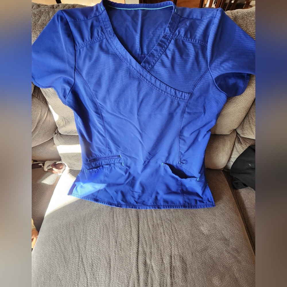 Scrubs top